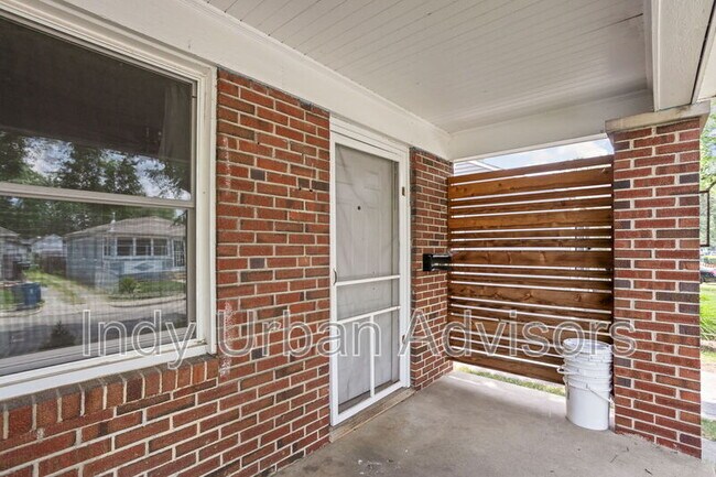 Building Photo - 4537 Crittenden Ave