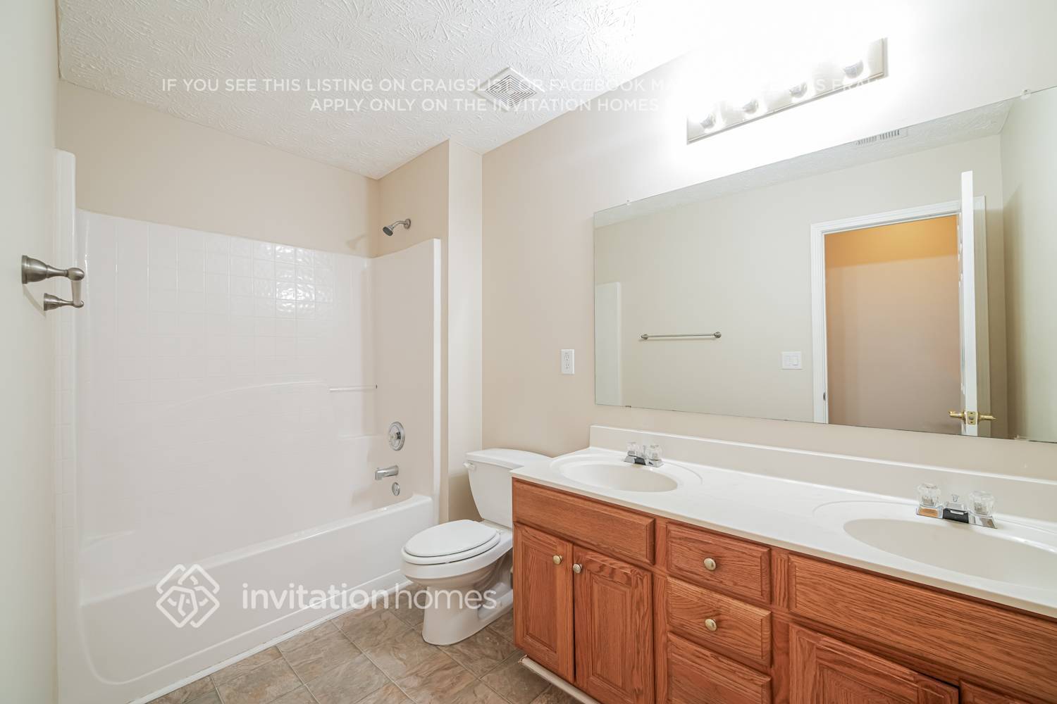 Building Photo - 2070 Dartmoth Way