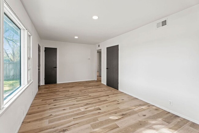 Building Photo - Coming soon!