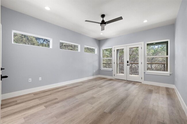 Building Photo - 3013 Clark Ave