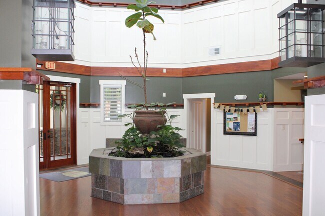 Building Photo - 1855 Candlewood Ct