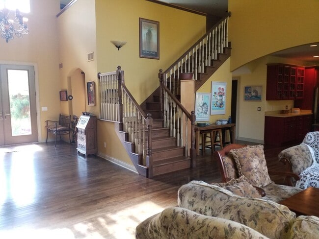 Building Photo - 4582 Bishops Ct