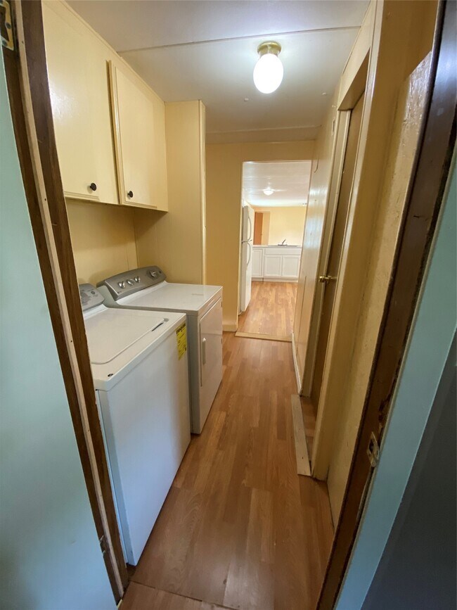 Building Photo - 205 Rd 3401