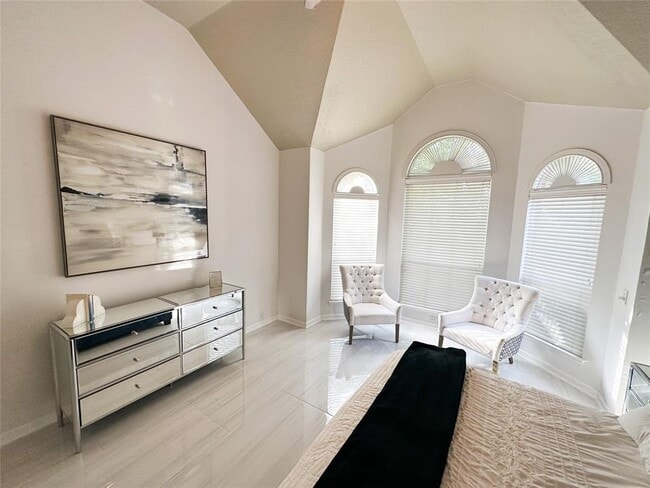 Building Photo - 16422 Red Crest Dr