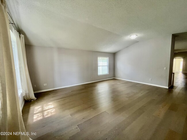 Building Photo - 250 Brookchase Ln
