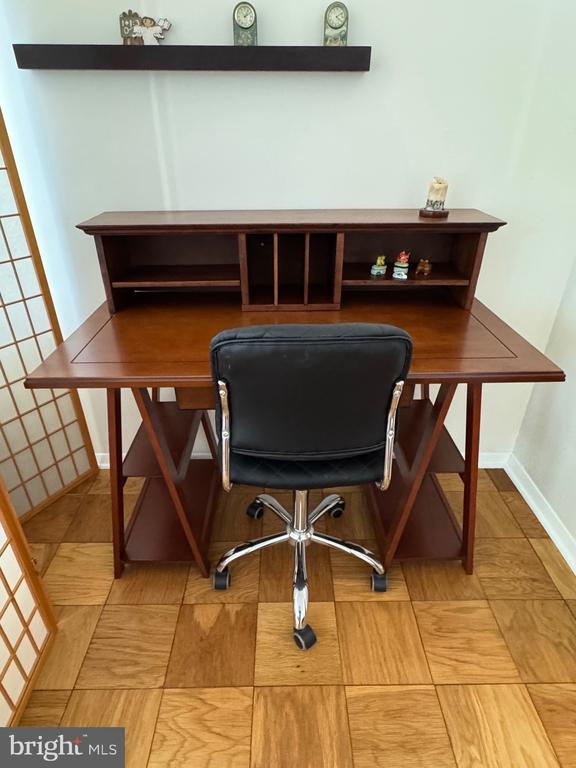 Building Photo - 5225 Pooks Hill Rd