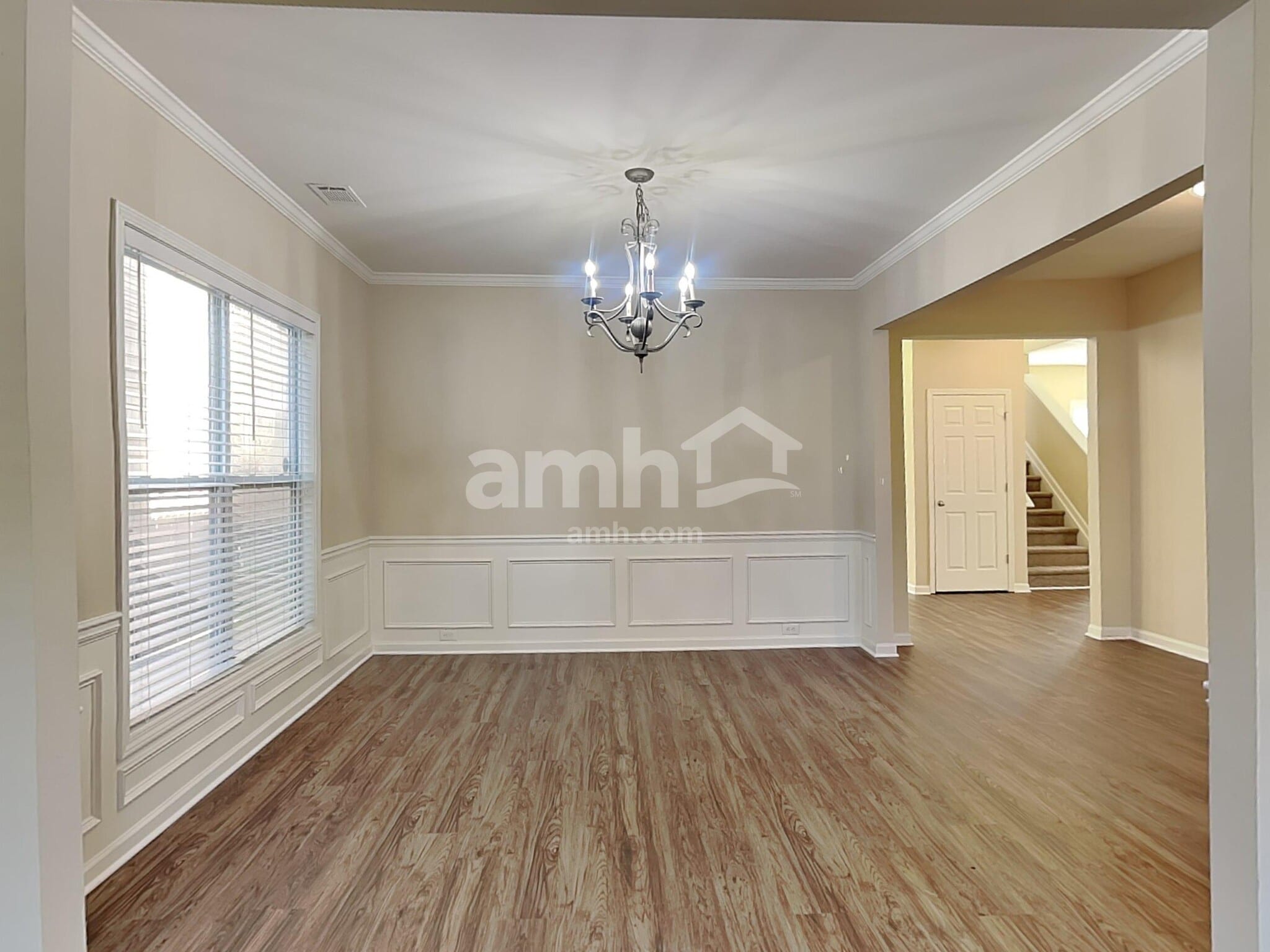 Building Photo - 2323 Jasmine Glen Dr