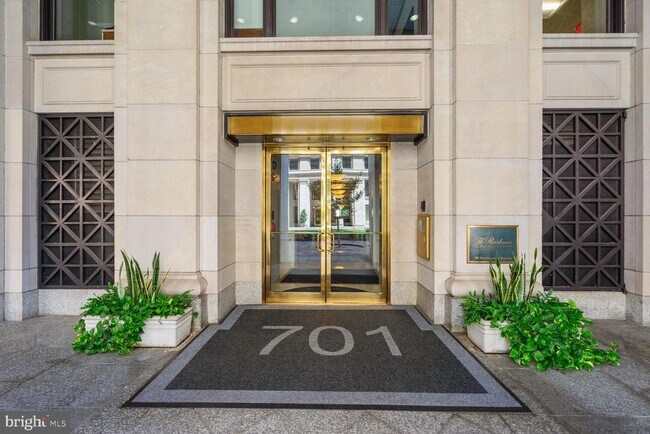 Building Photo - 701 Pennsylvania Ave NW