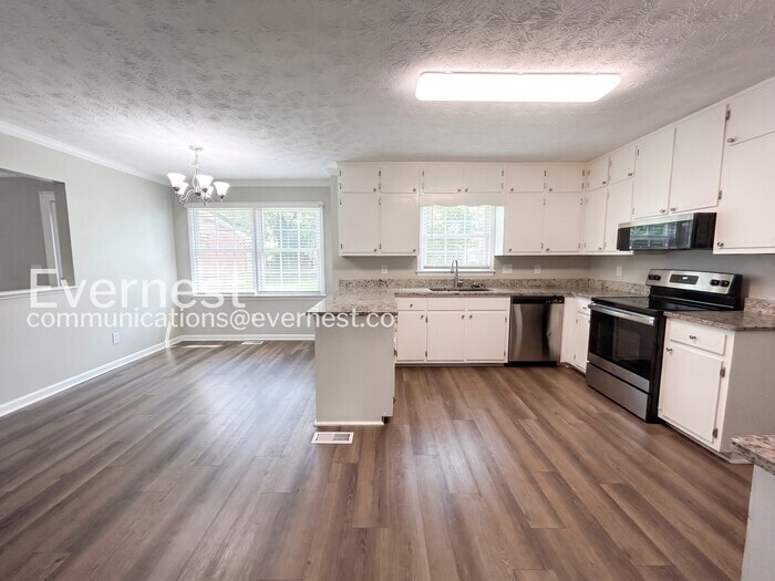 Building Photo - 3002 Meadowsweet Trail