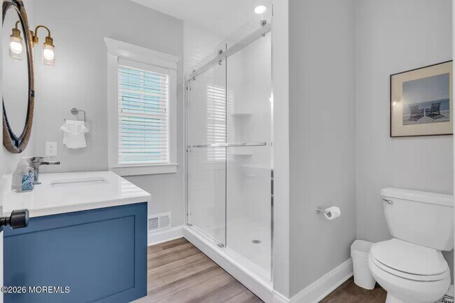 Building Photo - 13 5th Ave