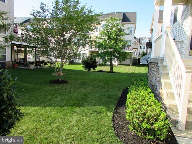 Building Photo - 4314 Vintage Ivy Ln