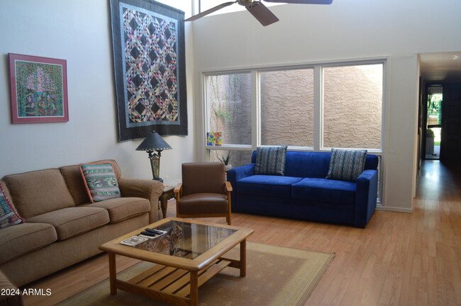 Building Photo - 37300 N Tom Darlington Dr
