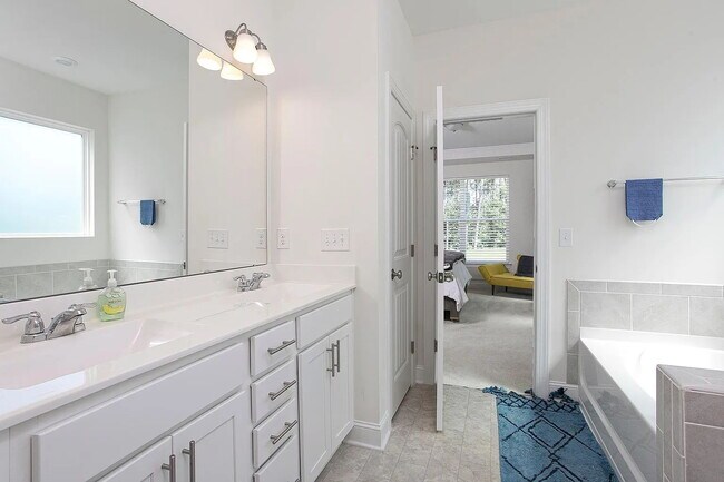 Building Photo - Gorgeous Garner Home with Primary on Main ...