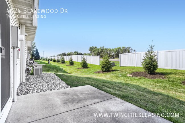 Building Photo - 4024 Blakewood Dr