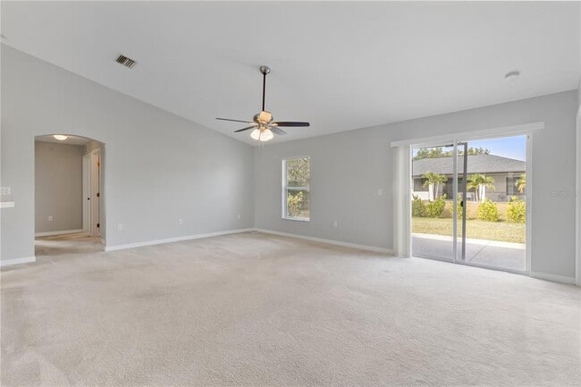 Building Photo - 3633 Point St