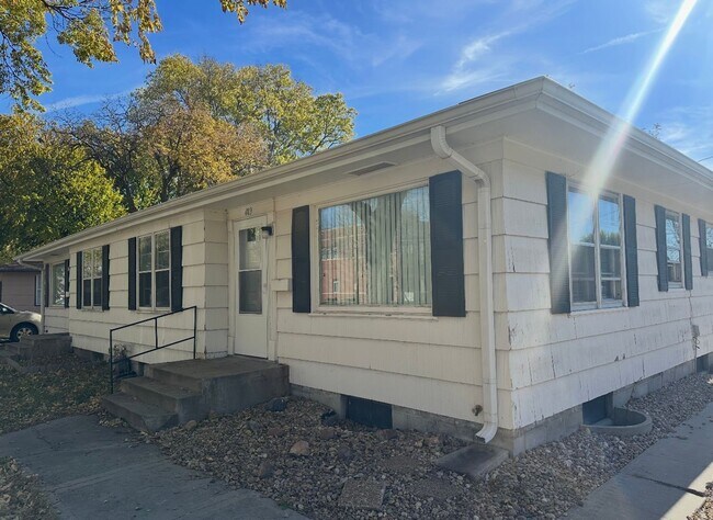 Building Photo - JP409-411 E. Bismark