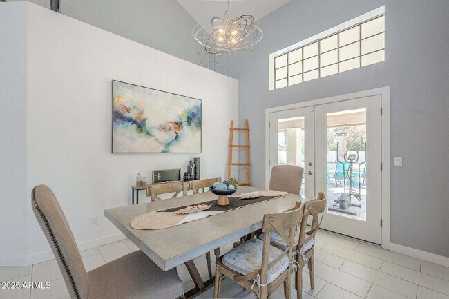 Building Photo - Long Term Luxury Furnished Rental, also av...