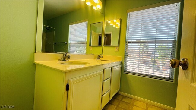 Building Photo - 11625 Villa Malaparte Ave