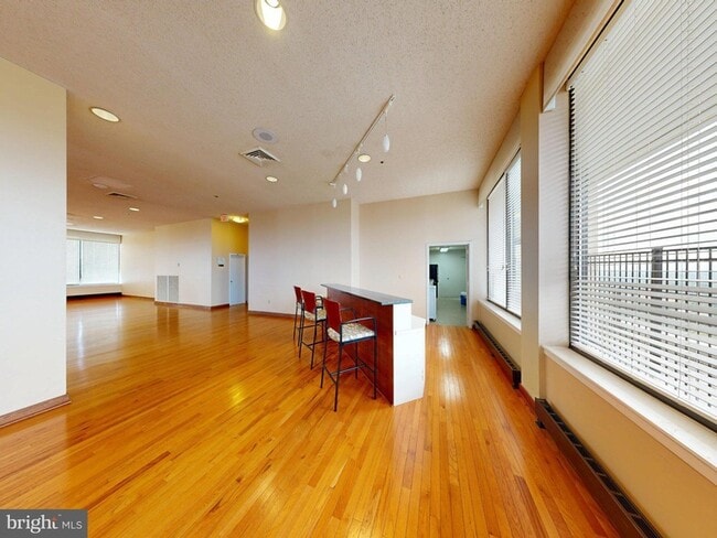 Building Photo - 5505 Seminary Rd