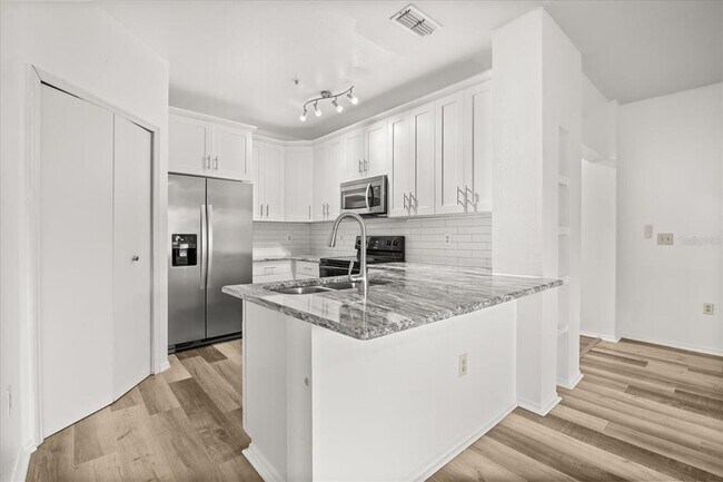 Building Photo - 126 Vista Verdi Cir