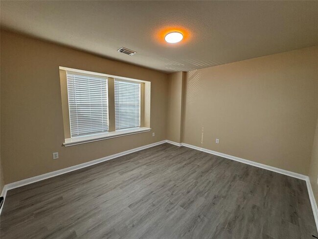 Building Photo - 3701 Turkey Path Bend