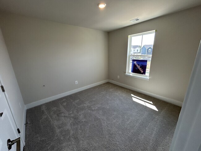 Building Photo - 469 Gravenstein Ln