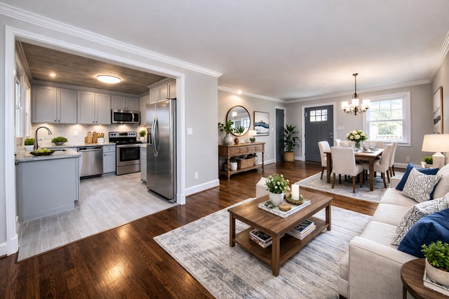 Building Photo - Beautiful 3 Bedroom Brick Home Near Uptown Charlotte