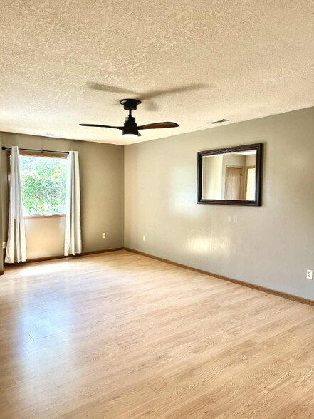 Building Photo - 2321 Glenwood Ave