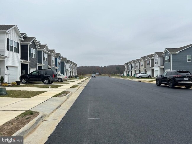 Building Photo - 115 Rae Ct