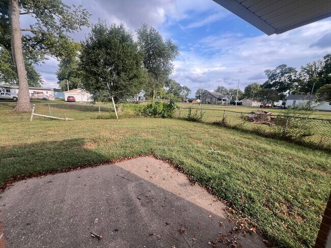 Building Photo - 103 Chestnut St