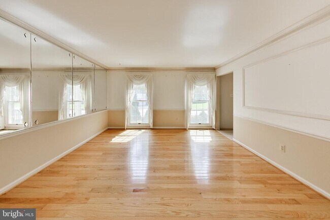 Building Photo - 14672 Brougham Way