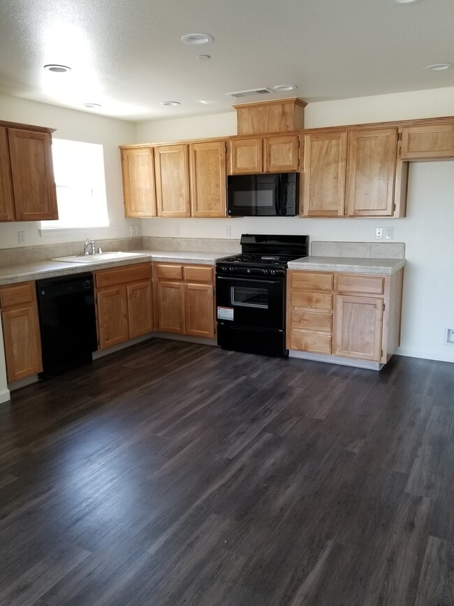 Building Photo - 4228 Burrel Dr