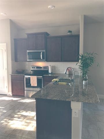 Building Photo - 1328 Surfside Dr