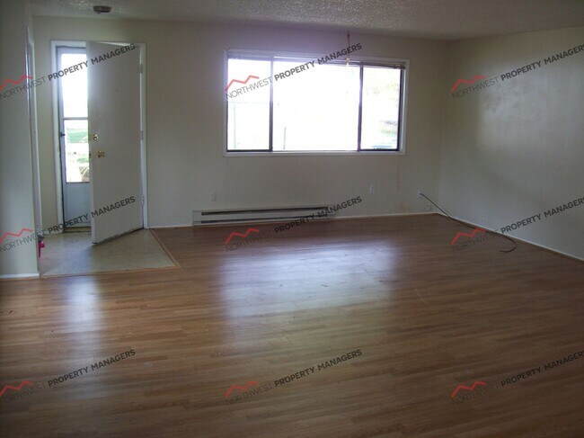 Building Photo - STATUS: *PENDING APPLICATION*  | R93E #2 | $1495