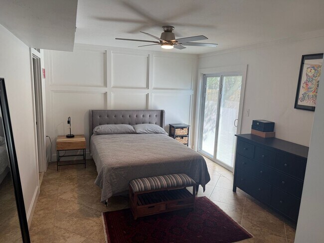 Building Photo - Stunning Updated 3 Bedroom in Fort Walton Beach!