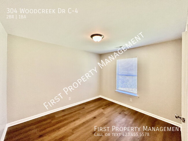 Building Photo - 304 Woodcreek Dr C