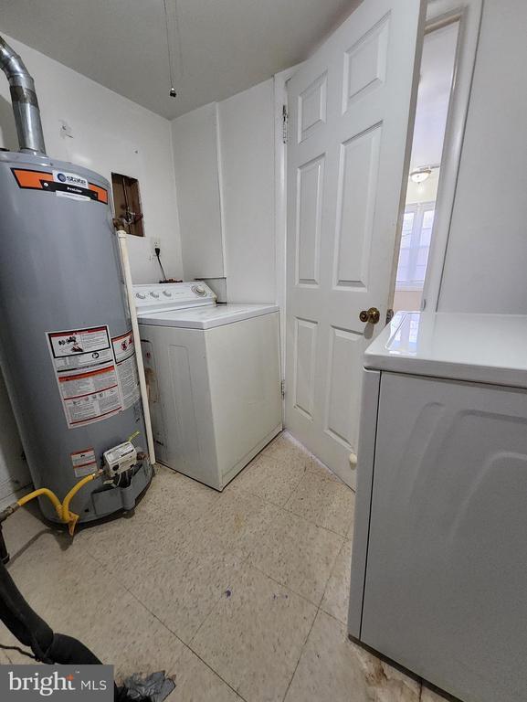 Building Photo - 16550 Sherwood Pl