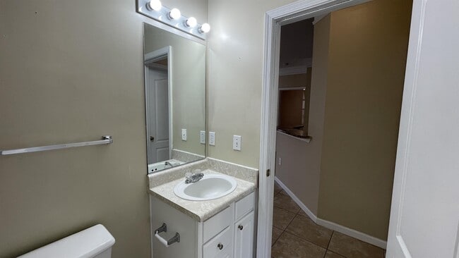 Building Photo - 17954 Villa Creek Dr