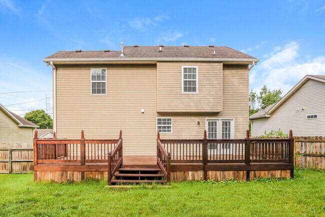 Building Photo - 712 Shandale Dr