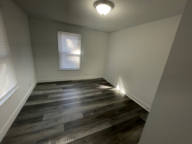 Building Photo - "Charming 2-Bedroom Wichita Home with Gleaming Hardwood Floors!"  Hurry! Limited-Time Special: NO...