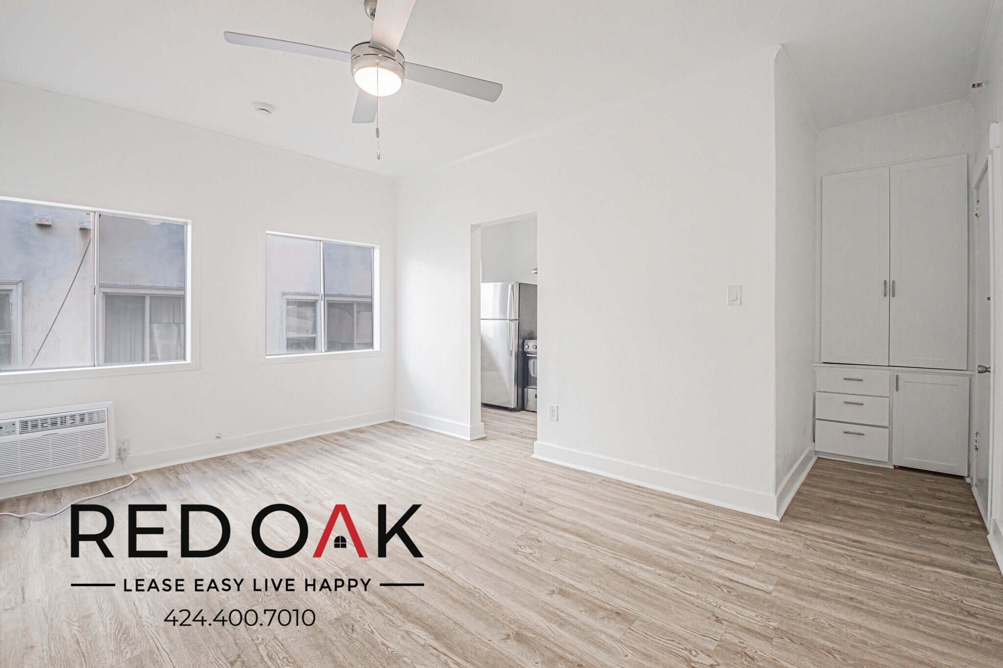 Building Photo - 822 S Park View St