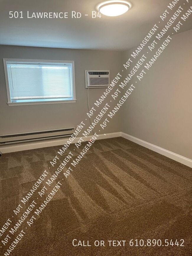 Building Photo - 501 Lawrence Rd