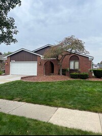 Building Photo - 38851 Arlingdale Dr