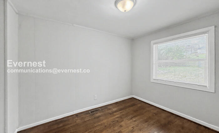 Building Photo - 1528 34th St Ensley