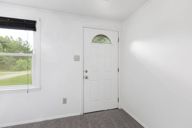 Building Photo - 7155 Gatewood Rd