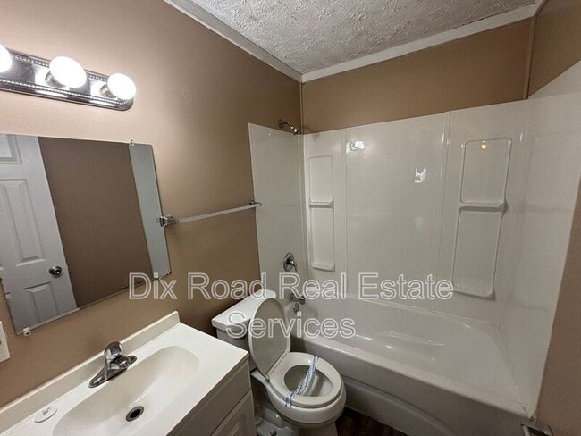 Building Photo - 93 Van Buren Dr