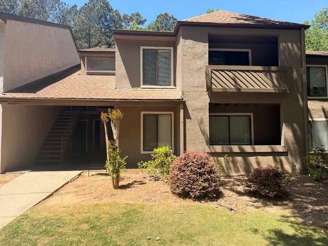 Building Photo - 2 Bed and 2 Bath in Norcross! Get 50% OFF your FIRST MONTH RENT!