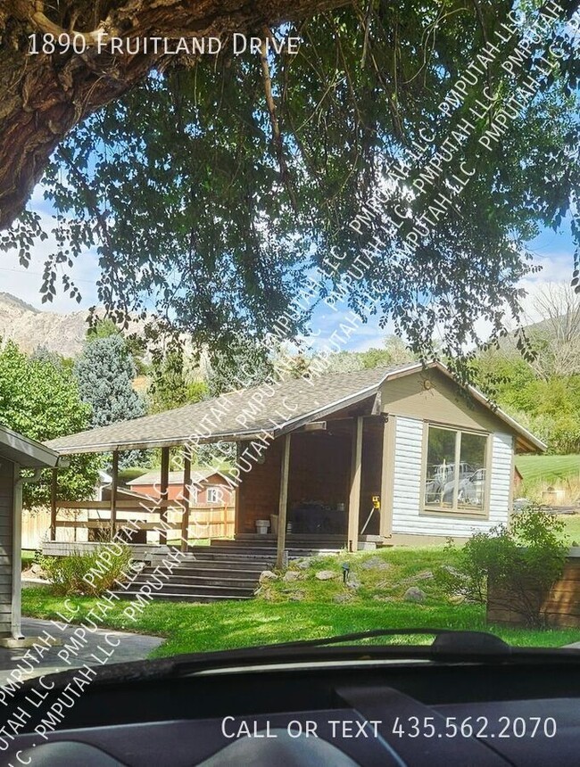 Building Photo - 1890 Fruitland Dr