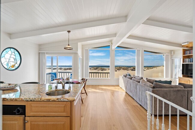 Building Photo - 3321O- Deja Blue | FURNISHED