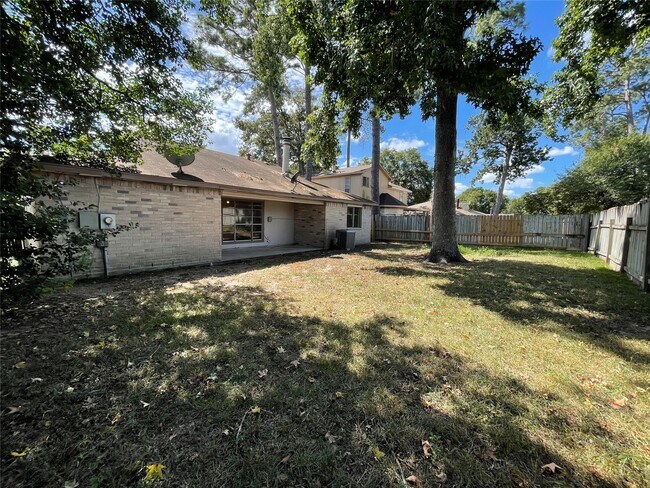 Building Photo - 11019 Almond Grove